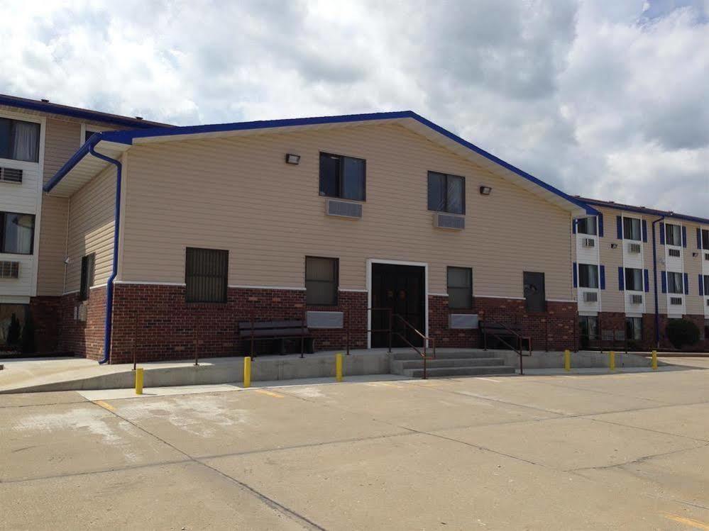 Hotel 6-sedalia, Mo