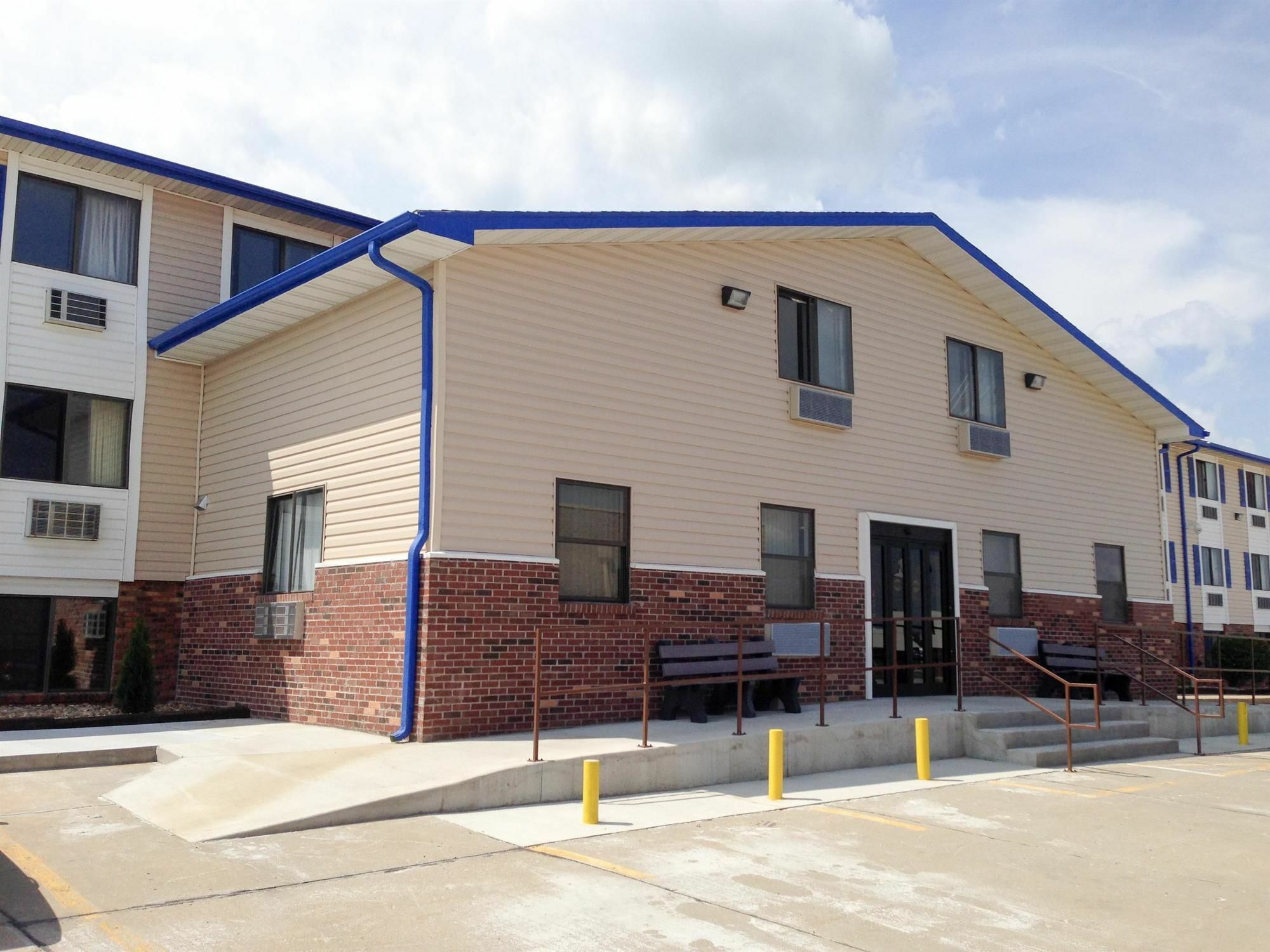 6-sedalia, Mo 2*